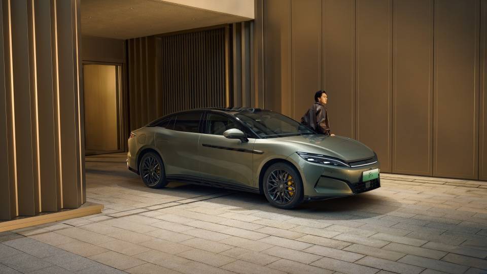 一台车如何兼顾运动个性与家庭温馨？汉L给出完美答案